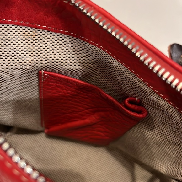 Like New Dooney Bourke Small Red Shoulder/Crossbody Bag. All Weather Leather. - Picture 8 of 16
